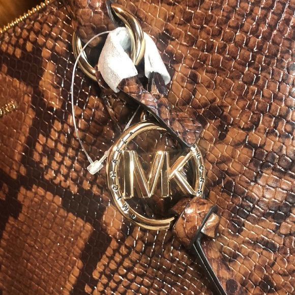 NWT Michael Kors Elson satchel w crossbody strap vegan leather dust bag 15x10x6 - Picture 3 of 11